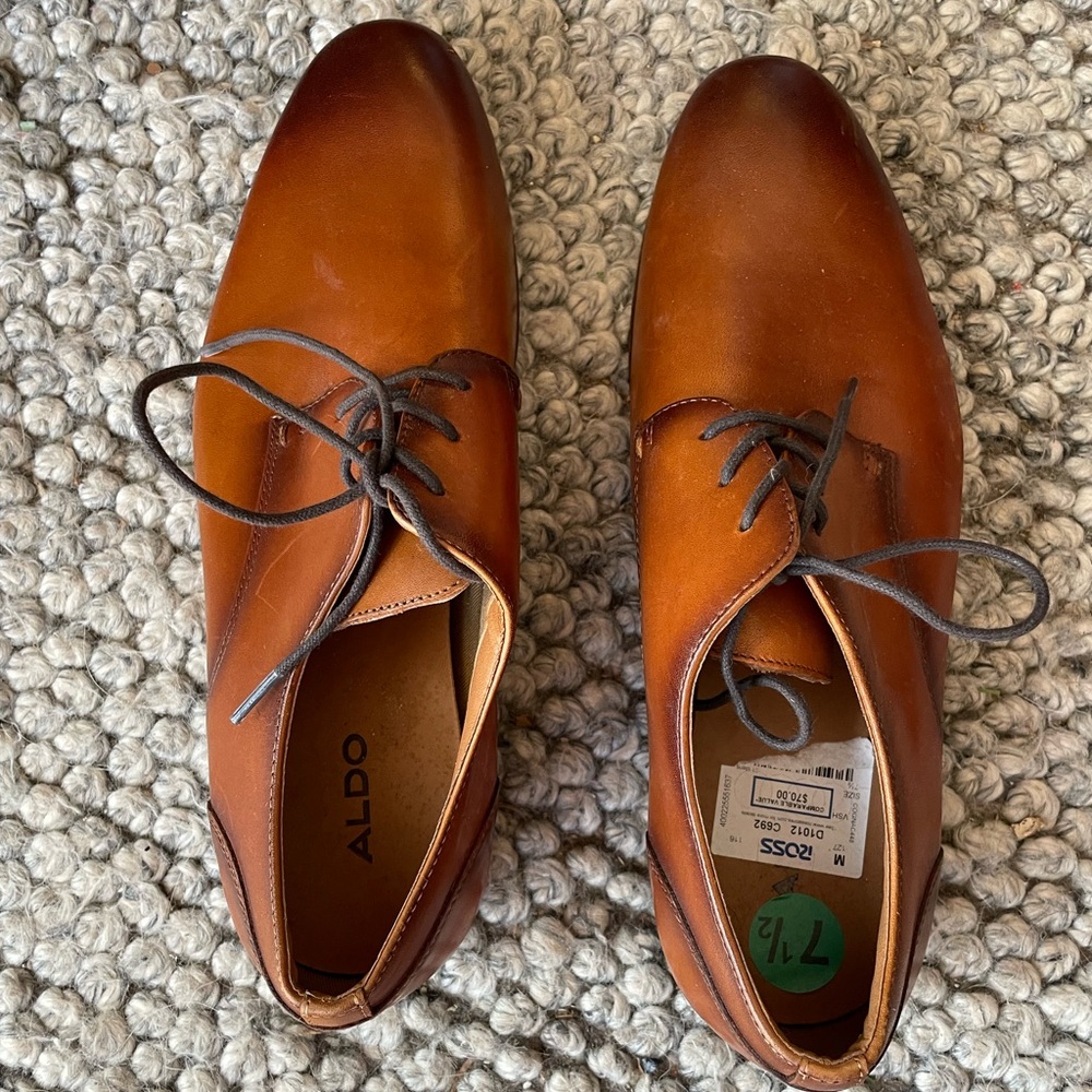 ALDO Men's 7.5 Classic Gradient Brown Leather Dress Shoes - Picture 6 of 8